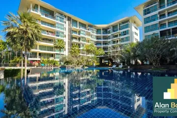 2 Bedroom Condo for sale in Na Kluea, Chonburi