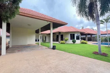 3 Bedroom House for rent in Nong Pla Lai, Chonburi