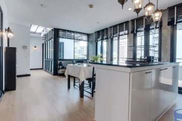 2 Bedroom Condo for rent in Khlong Tan Nuea, Bangkok near MRT Sukhumvit