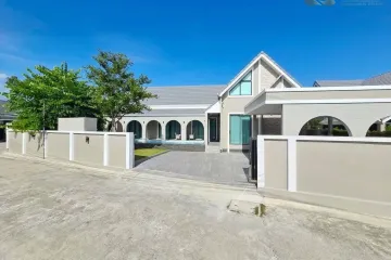 3 Bedroom Villa for sale in Pong, Chonburi