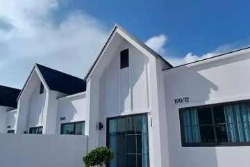 2 Bedroom Villa for sale in Si Sunthon, Phuket