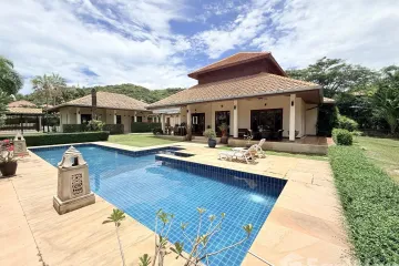 4 Bedroom Villa for sale in White Lotus 2, Nong Kae, Prachuap Khiri Khan