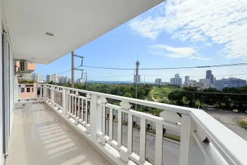 3 Bedroom Condo for sale in Nong Prue, Chonburi
