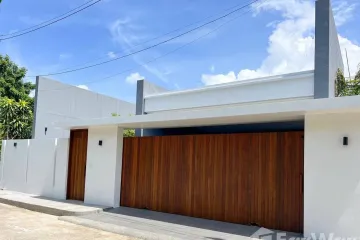 3 Bedroom Villa for Sale or Rent in Chalong, Phuket