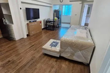 2 Bedroom Condo for rent in Supalai Park Ekamai - Thonglor, Bang Kapi, Bangkok