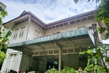 2 Bedroom House for sale in Dusit, Bangkok