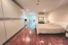 1 Bedroom Condo for sale in Nusa State Tower Condominium, Silom, Bangkok near BTS Surasak