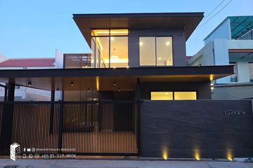 3 Bedroom House for rent in Bang Chak, Bangkok near BTS Bang Chak