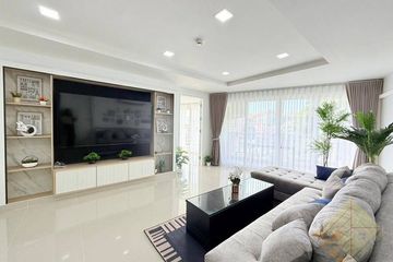 3 Bedroom Condo for sale in Royal Hill Resort, Nong Prue, Chonburi
