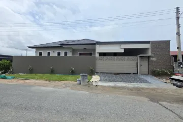 3 Bedroom House for sale in Bang Sare, Chonburi