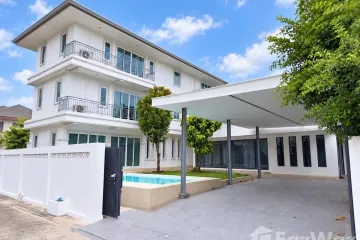 8 Bedroom House for rent in Chong Nonsi, Bangkok