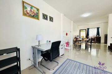 2 Bedroom Townhouse for sale in Nong Pa Khrang, Chiang Mai