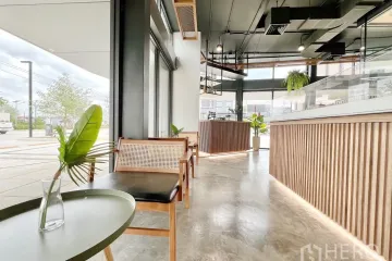 Office for rent in Prachathipat, Pathum Thani