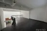 Commercial for rent in Khlong Tan Nuea, Bangkok