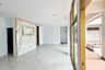 Commercial for rent in Khlong Tan Nuea, Bangkok