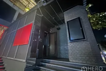 Commercial for rent in Khlong Toei, Bangkok near MRT Queen Sirikit National Convention Centre