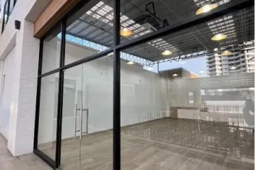 Commercial for rent in Khlong Toei, Bangkok near MRT Queen Sirikit National Convention Centre