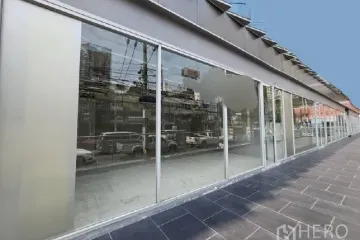 Commercial for rent in Khlong Toei, Bangkok near MRT Queen Sirikit National Convention Centre