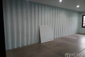 Commercial for rent in Khlong Toei, Bangkok near MRT Queen Sirikit National Convention Centre