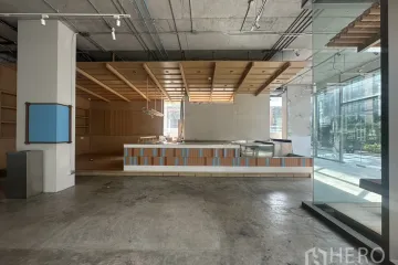 Commercial for rent in Bang Chak, Bangkok near BTS Punnawithi