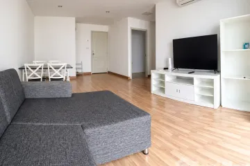 2 Bedroom Condo for sale in Regent Home 12 Latphrao 41, Sam Sen Nok, Bangkok near MRT Lat Phrao