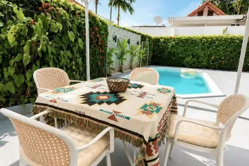 3 Bedroom Villa for rent in Si Sunthon, Phuket