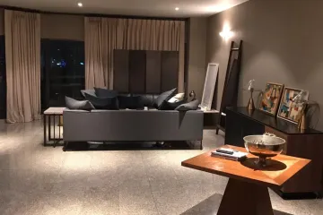 3 Bedroom Condo for sale in Castle Hill Mansion, Phra Khanong Nuea, Bangkok near BTS Ekkamai