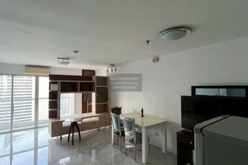 1 Bedroom Condo for rent in Silom Suite, Silom, Bangkok near BTS Chong Nonsi
