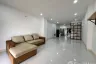 2 Bedroom Townhouse for rent in Nong Pa Khrang, Chiang Mai