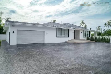 5 Bedroom Villa for sale in Huai Yai, Chonburi