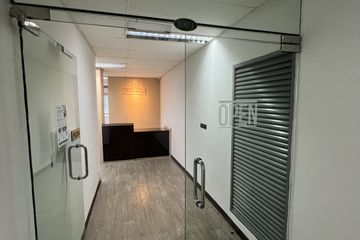 Office for rent in 42 Tower, Phra Khanong, Bangkok near BTS Ekkamai
