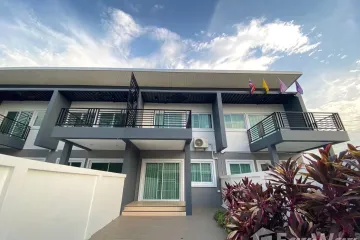 2 Bedroom Townhouse for rent in Ton Pao, Chiang Mai