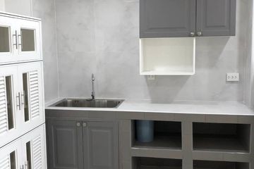 2 Bedroom Condo for rent in Sriwara Garden Condominium, Phlapphla, Bangkok