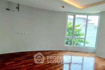 1 Bedroom Apartment for sale in Beverly 33, Khlong Tan Nuea, Bangkok near BTS Phrom Phong