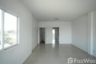 3 Bedroom Commercial for rent in Tha Wang Tan, Chiang Mai