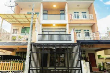 4 Bedroom Townhouse for sale in Phlapphla, Bangkok near MRT Lat Phrao 83
