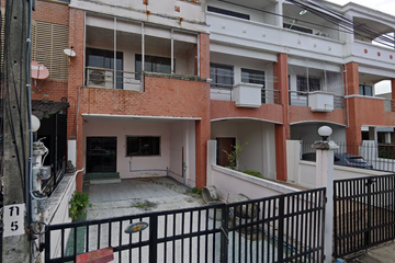 4 Bedroom Townhouse for rent in Bang Chak, Bangkok