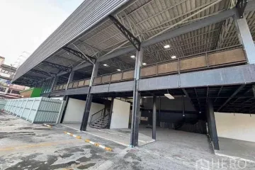 Warehouse / Factory for rent in Bang Chak, Bangkok near BTS Punnawithi