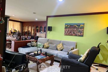 2 Bedroom Condo for sale in D.S. Tower 2 Sukhumvit 39, Khlong Tan Nuea, Bangkok near BTS Phrom Phong