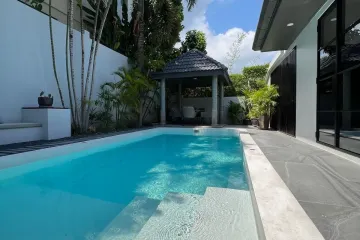 2 Bedroom Villa for sale in Rawai, Phuket