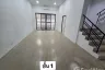 8 Bedroom Townhouse for rent in Chan Kasem, Bangkok near MRT Chankasem