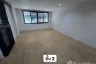 8 Bedroom Townhouse for rent in Chan Kasem, Bangkok near MRT Chankasem