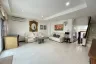 4 Bedroom Townhouse for Sale or Rent in Nong Prue, Chonburi