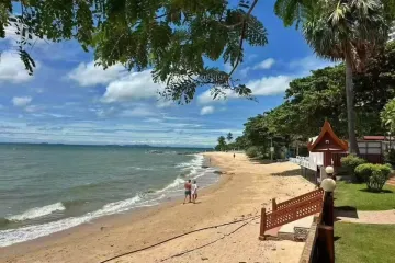 2 Bedroom Condo for sale in Siam Penthouse 3, Na Kluea, Chonburi