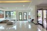3 Bedroom House for rent in Phra Khanong Nuea, Bangkok