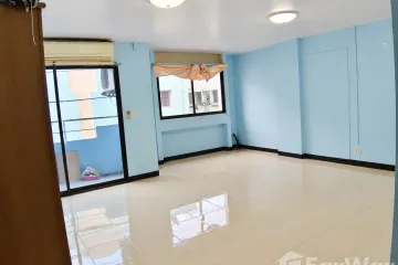 2 Bedroom Condo for sale in Baan Tri - wit, Lat Phrao, Bangkok
