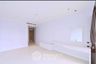 2 Bedroom Condo for rent in The Lakes, Khlong Toei, Bangkok near BTS Asoke