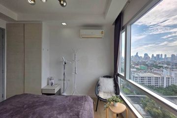 1 Bedroom Condo for rent in Thru Thonglor, Bang Kapi, Bangkok near MRT Phetchaburi