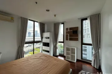 2 Bedroom Condo for rent in Ideo Sathorn-Taksin, Bang Lamphu Lang, Bangkok near BTS Krung Thon Buri
