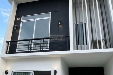 3 Bedroom Townhouse for sale in Khlong Song, Pathum Thani